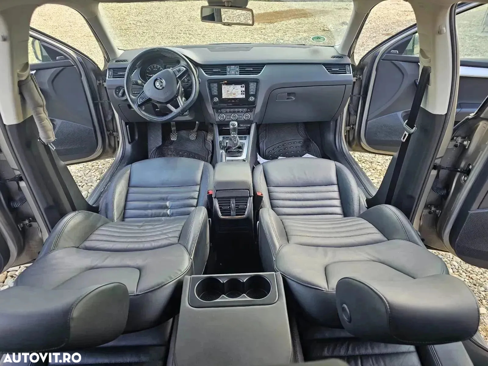 Skoda Octavia 1.6 TDI 4X4 AMBITION - 6