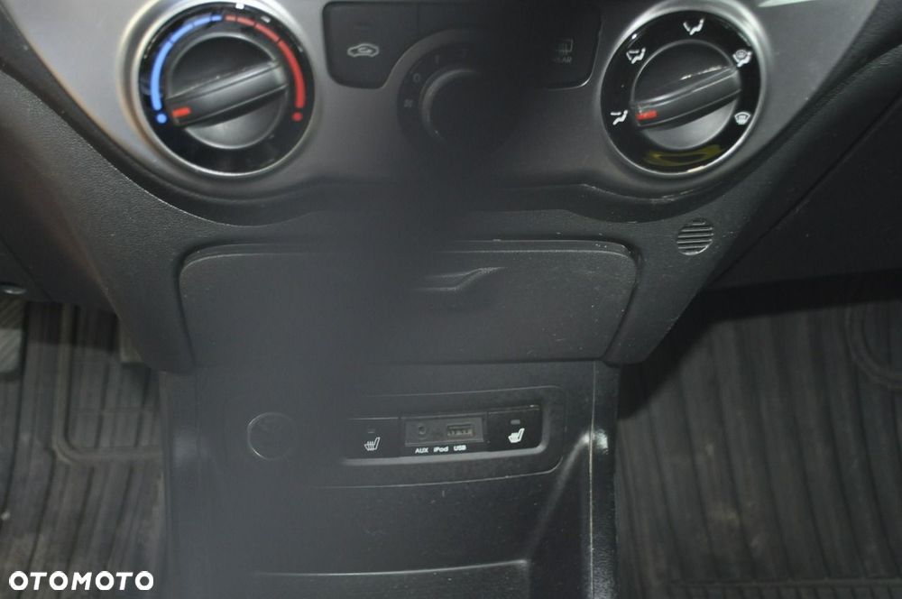 Hyundai i20 - 13