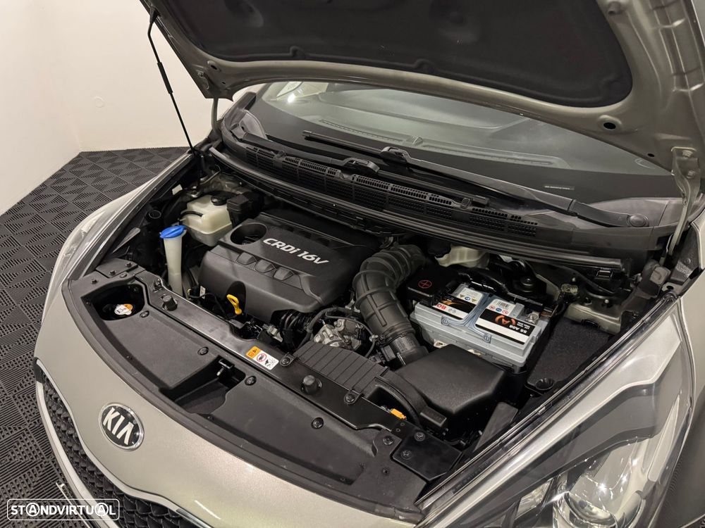 Kia Carens 1.7 CRDi ISG TX - 45