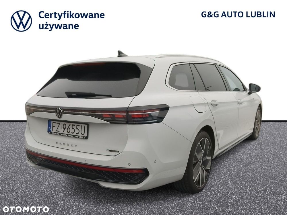 Volkswagen Passat - 4