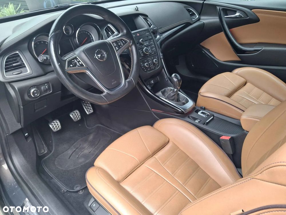 Opel Cascada 1.4 T Cosmo S&S - 22
