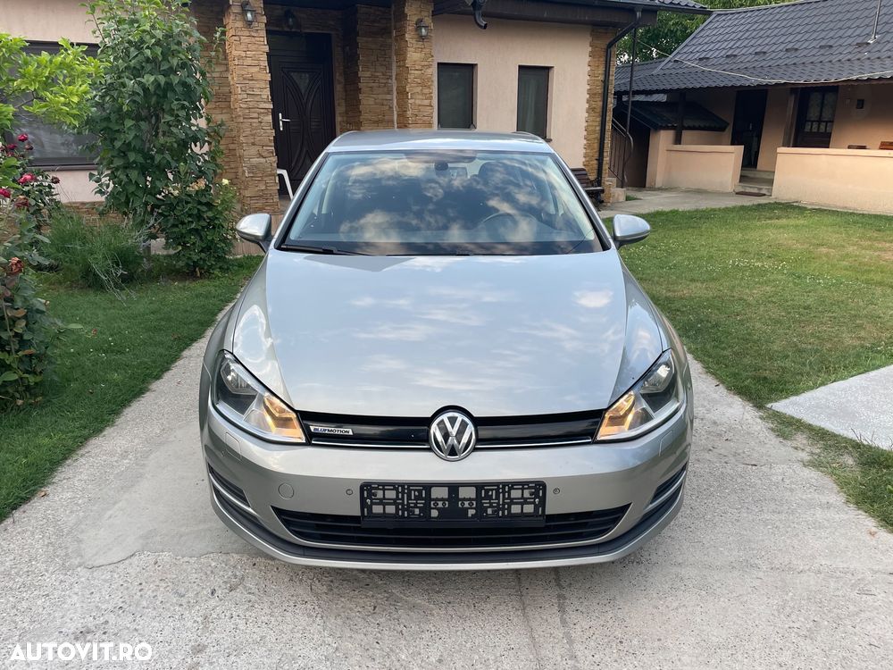 Volkswagen Golf - 9