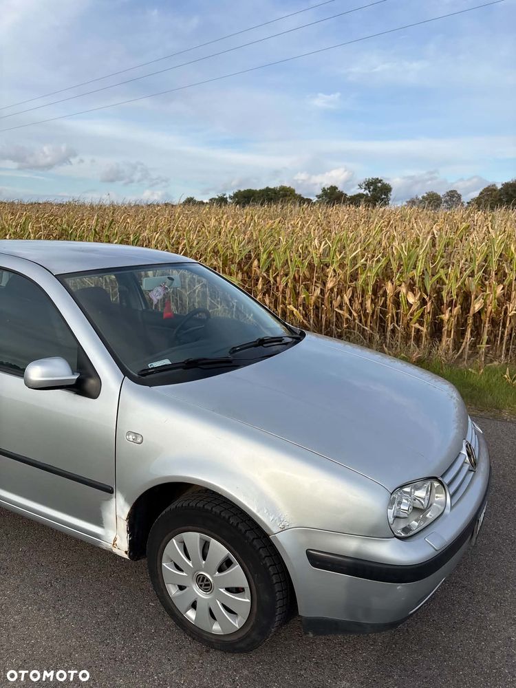 Volkswagen Golf - 26