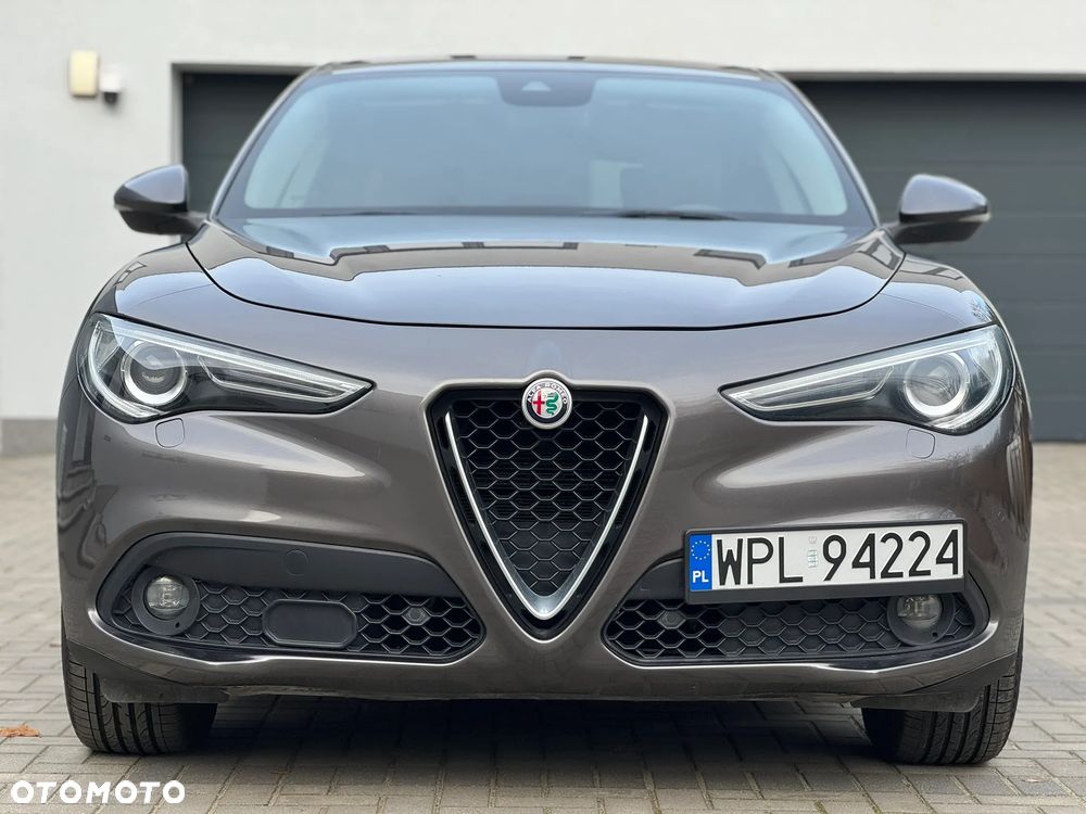 Alfa Romeo Stelvio 2.2 16V AT8 Business - 1