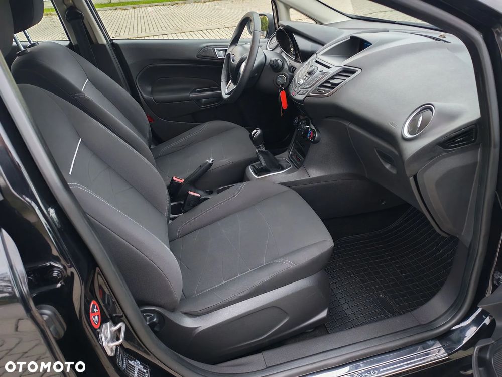 Ford Fiesta - 16