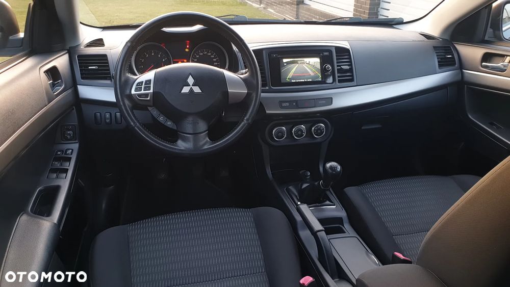 Mitsubishi Lancer - 14