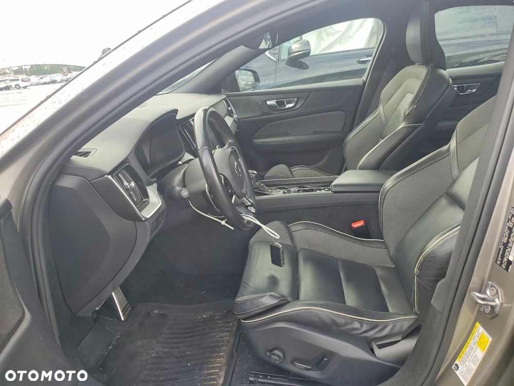 Volvo S60 T6 AWD Geartronic RDesign - 8