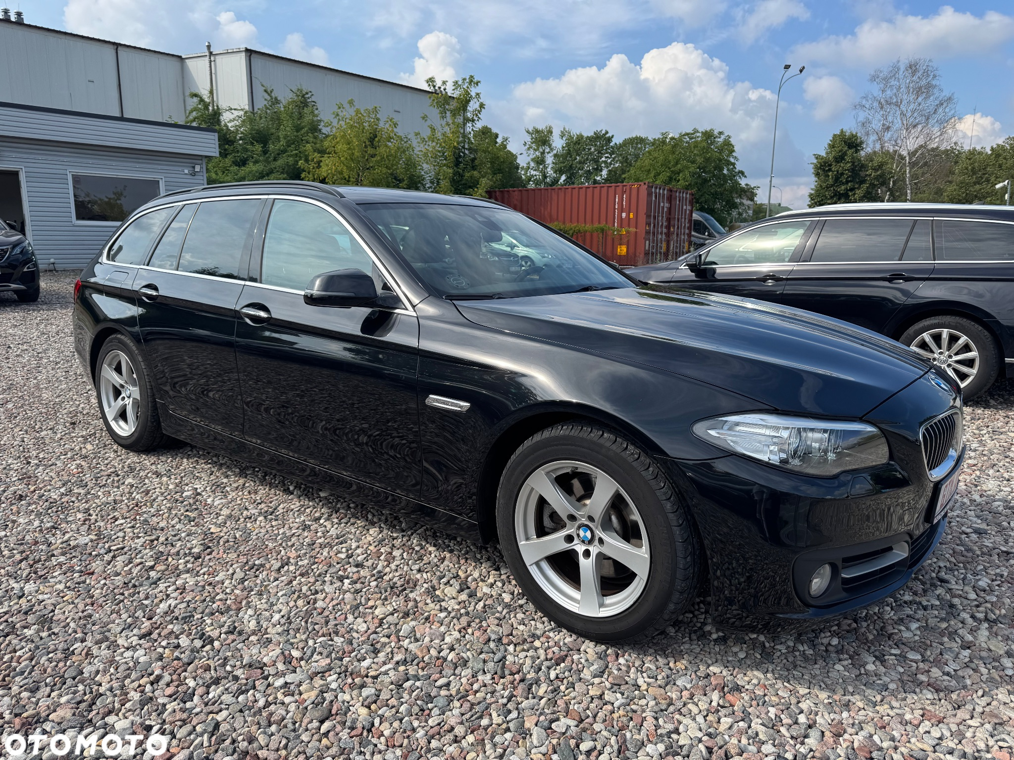 BMW Seria 5 520d xDrive - 15