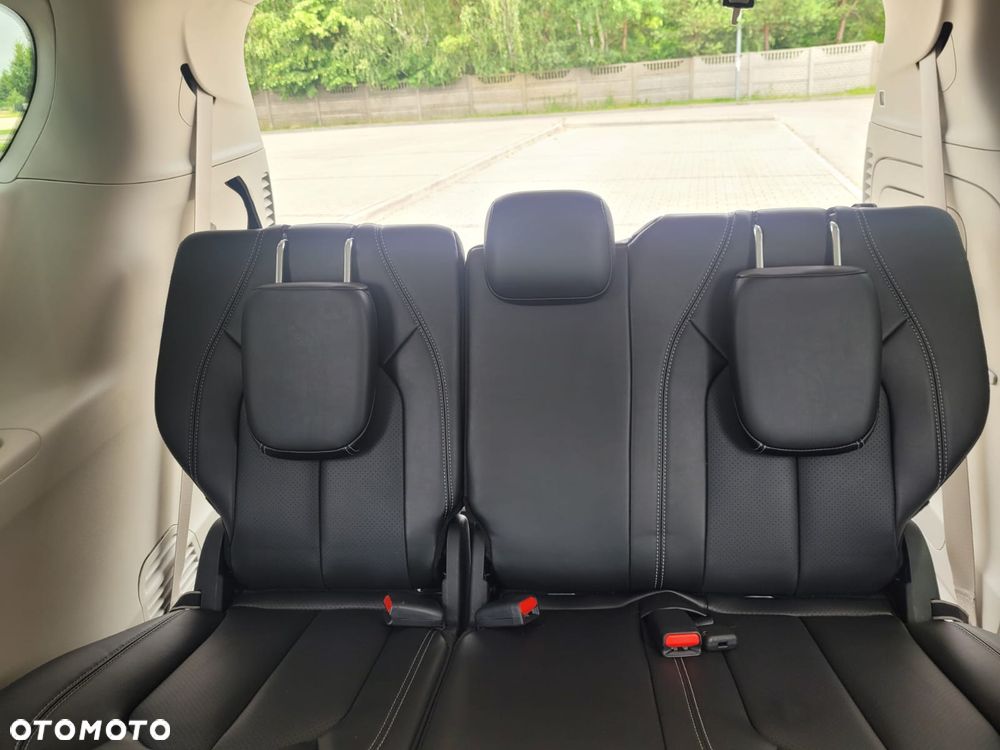Chrysler Pacifica - 18