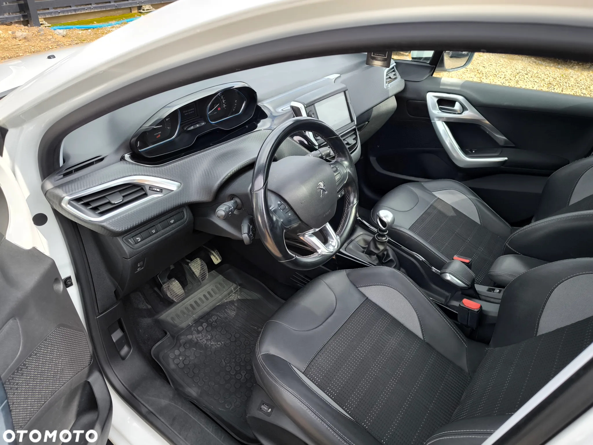 Peugeot 2008 - 17