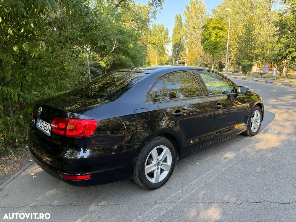 Volkswagen Jetta 1.2 TSI Comfortline - 16