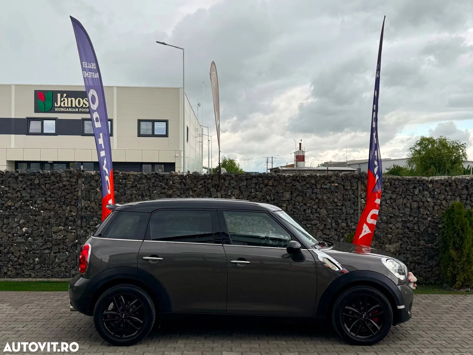 Mini Countryman Cooper D - 17