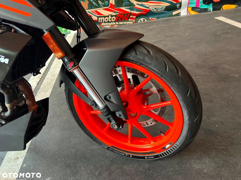 KTM Duke - 11