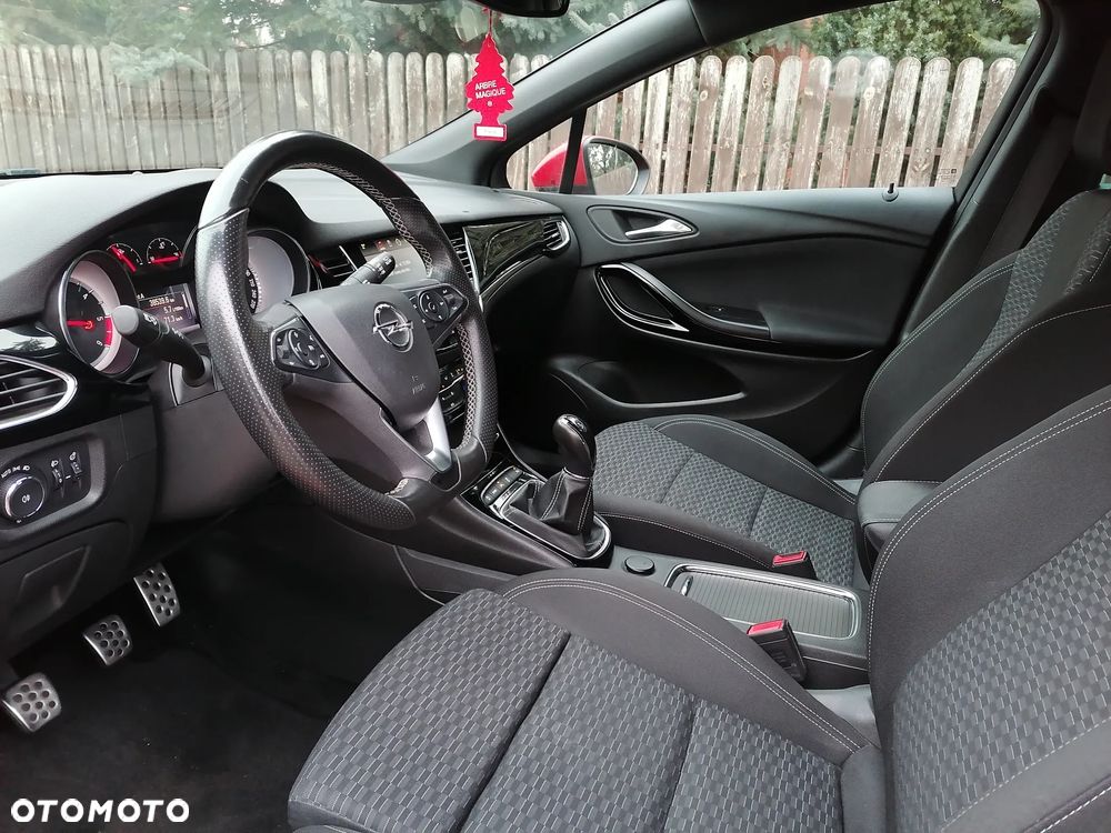 Opel Astra 1.6 D (CDTI) Start/Stop Dynamic - 12