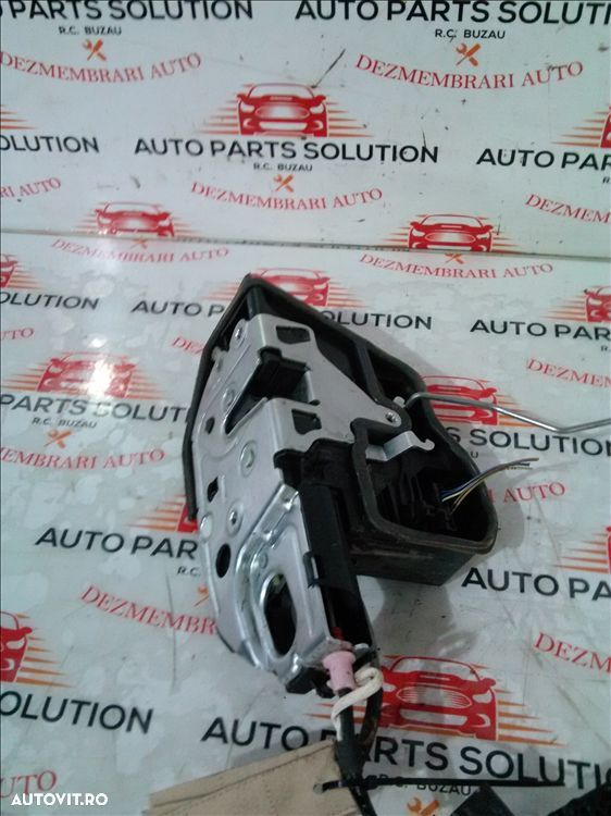broasca usa stanga spate bmw f10 - 1