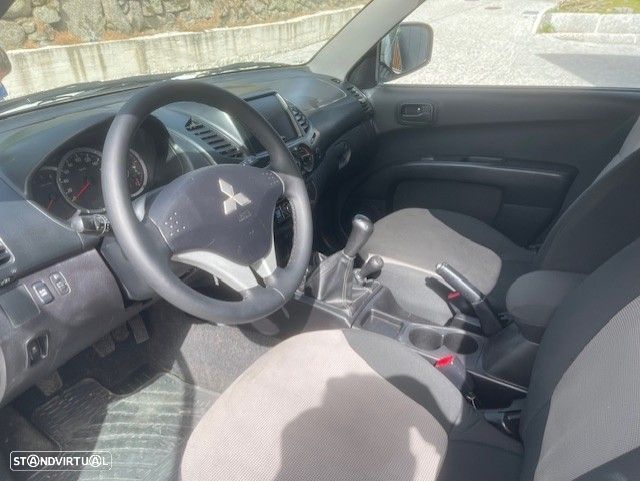 Mitsubishi L200 - 5