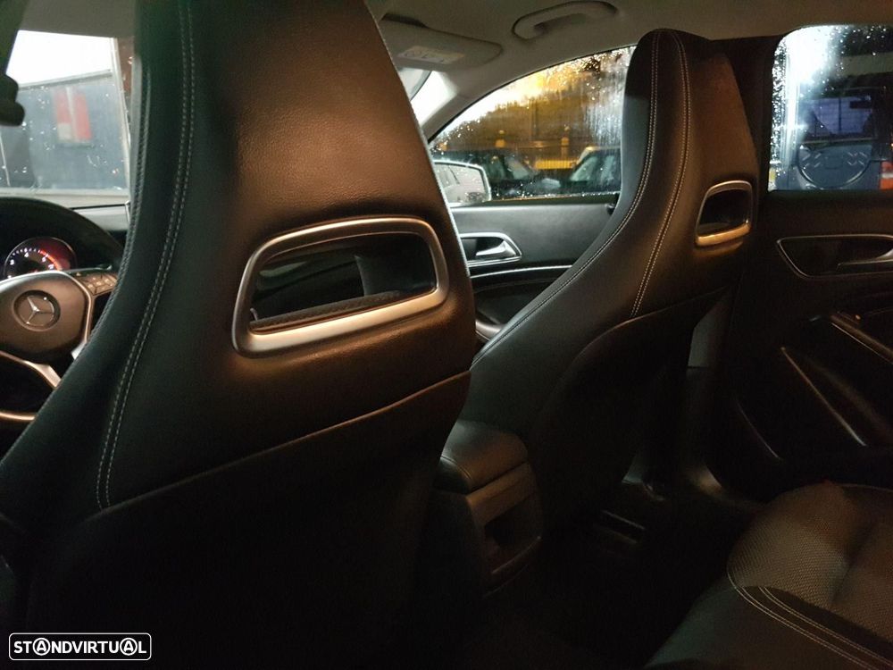 Mercedes-Benz CLA 200 CDI Urban - 19