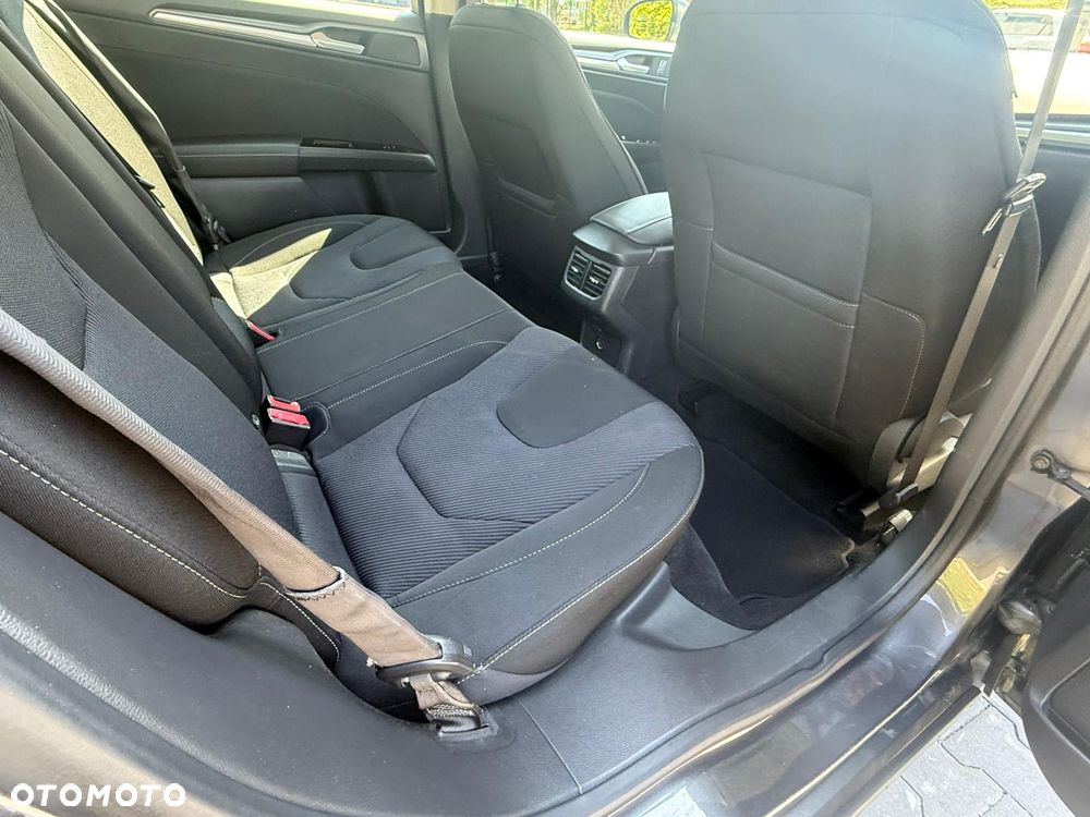 Ford Mondeo 2.0 EcoBoost Titanium - 16