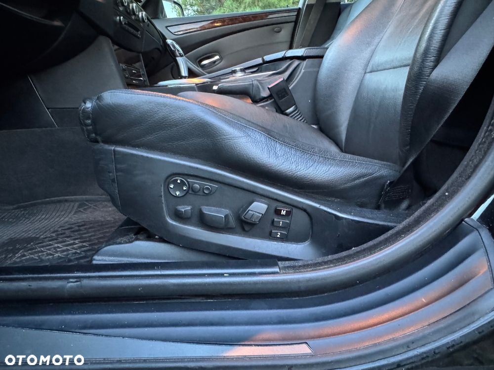 BMW Seria 5 535i Modern Line - 28