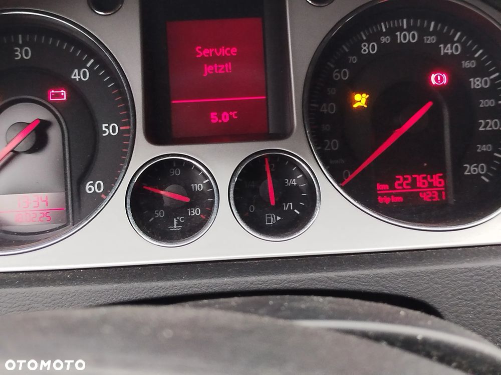 Volkswagen Passat 2.0 TDI Comfortline - 5