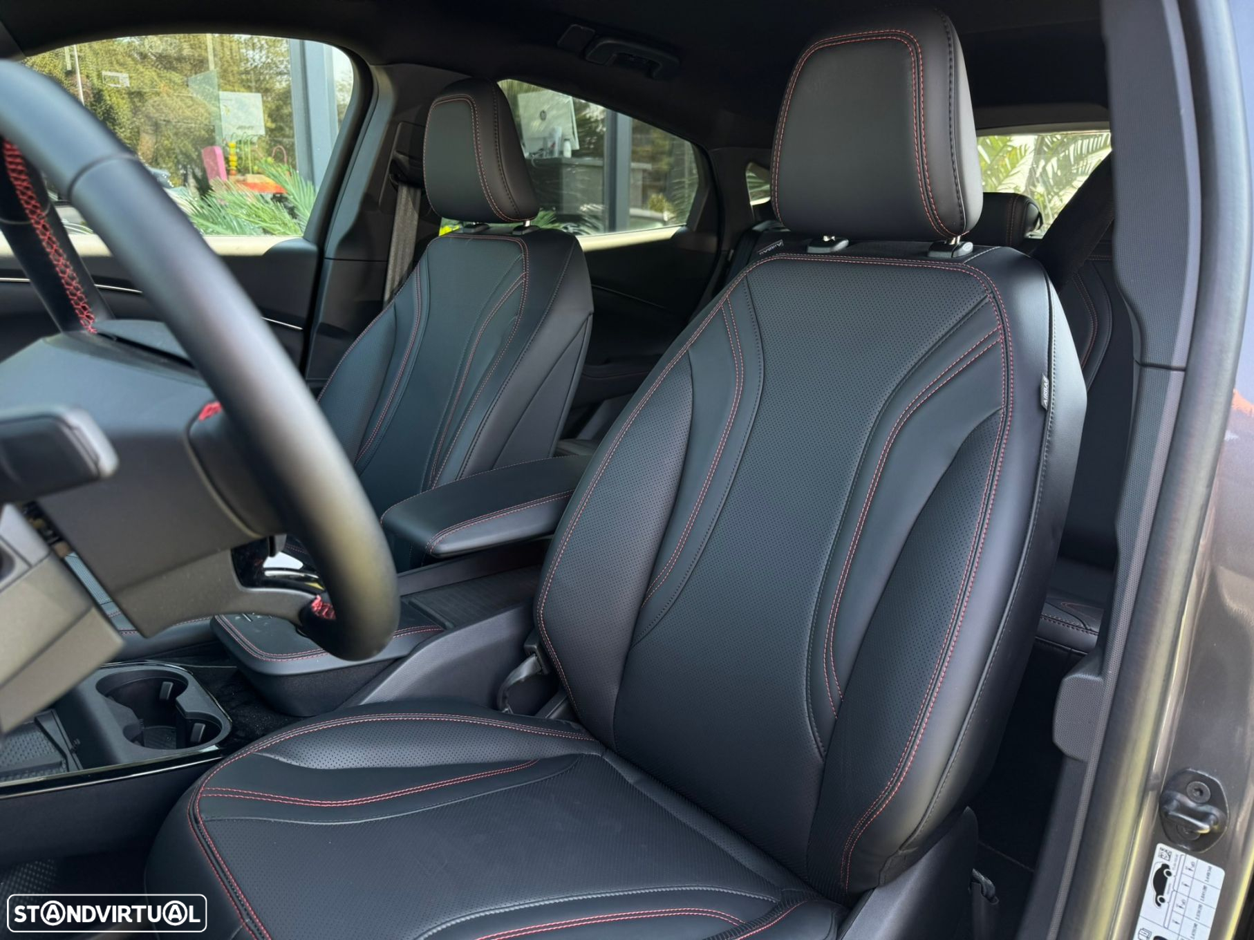 Ford Mustang Mach-E 72.6 kWh Premium AWD - 17