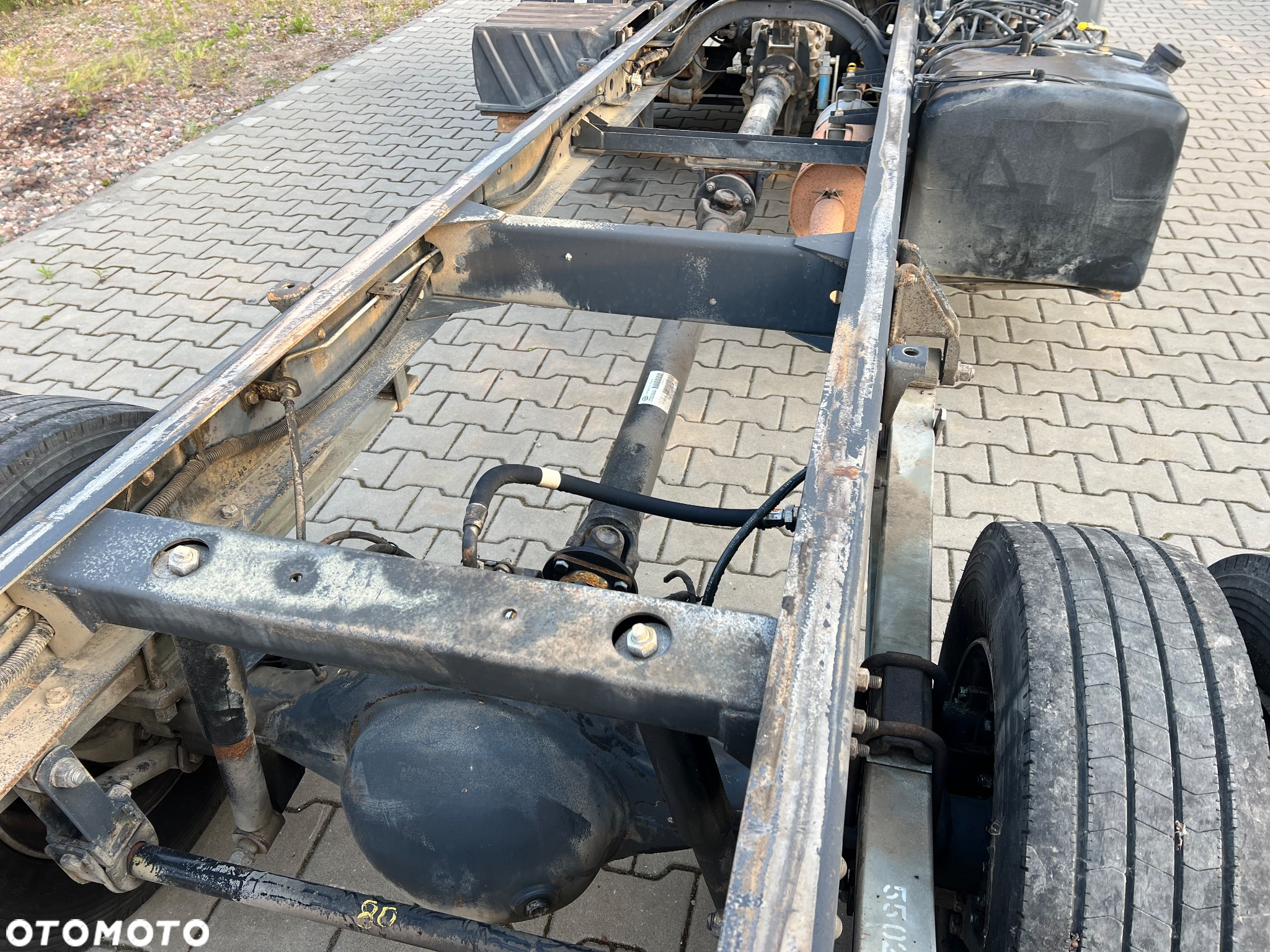 Nissan Atleon 80.140 - 9