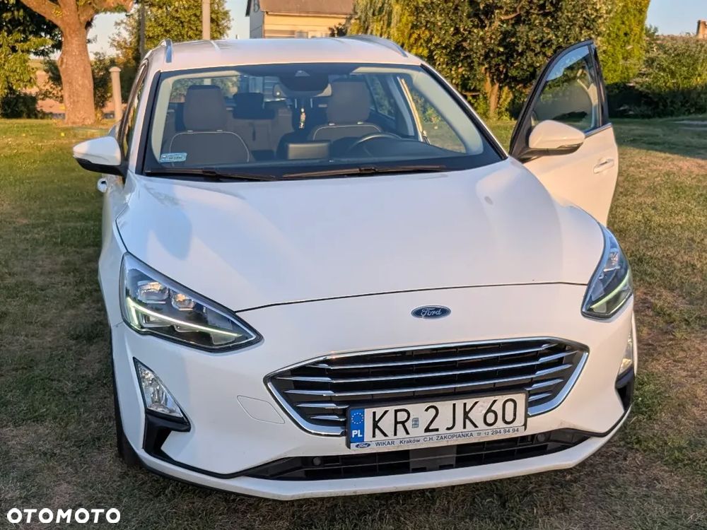 Ford Focus 1.5 EcoBoost Titanium ASS - 3