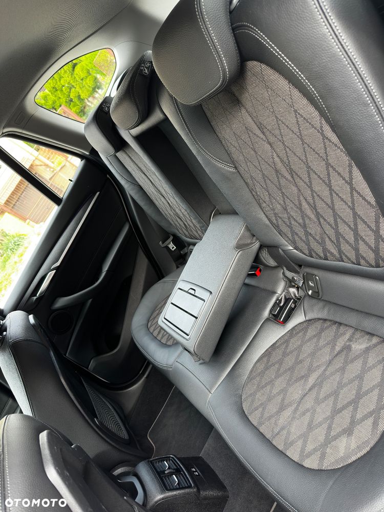 BMW X1 sDrive18d xLine sport - 19