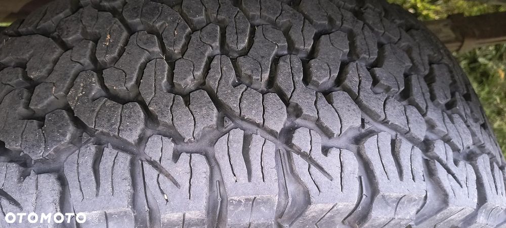 Jeep Cherokee 4.0 - 7