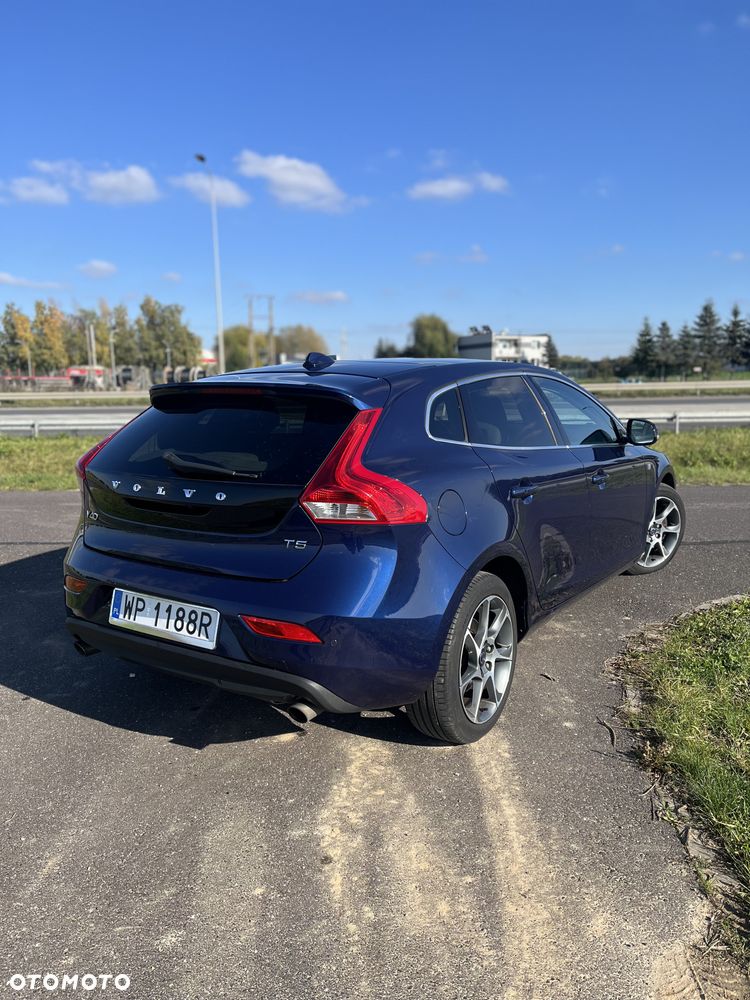 Volvo V40 T5 Drive-E Ocean Race - 2