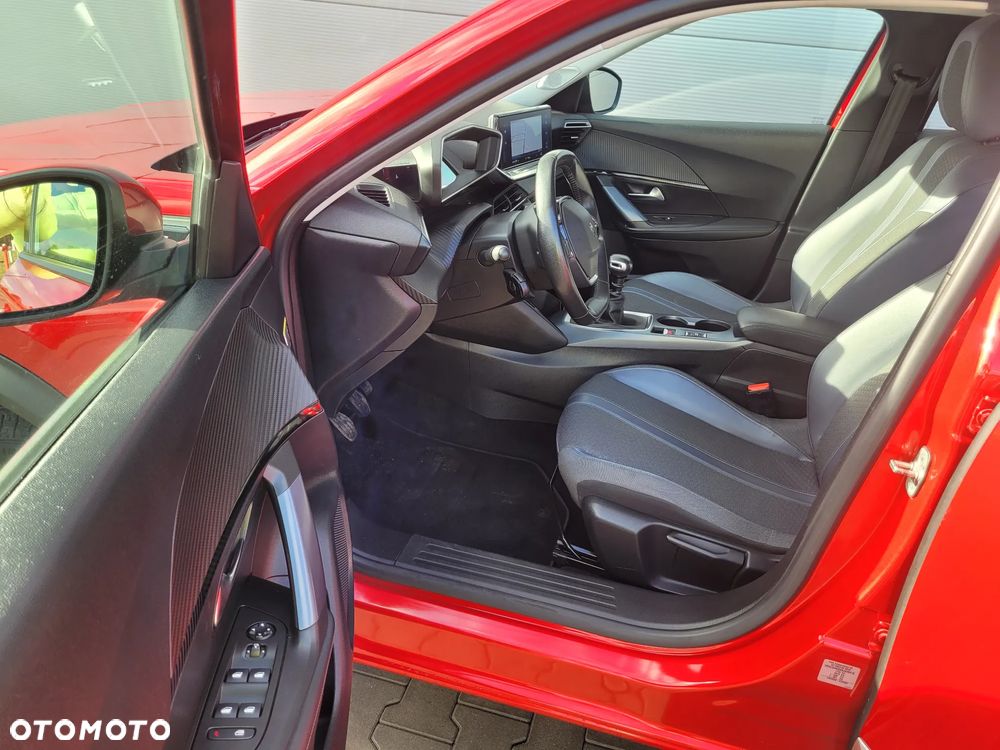 Peugeot 2008 PureTech 130 GT Pack - 26