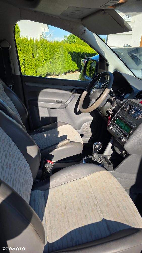 Volkswagen Caddy - 10