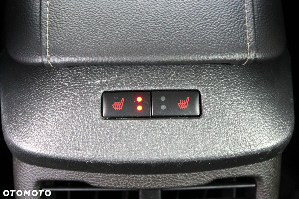 Ford Mondeo 2.0 Hybrid Trend - 22