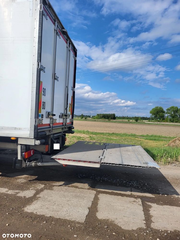 Iveco EUROCARGO 160E21 E6 2016r Izoterma Chłodnia Mroźnia agregat 230V Winda przegrody 3 parowniki - 26