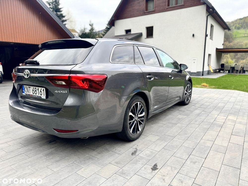 Toyota Avensis 1.8 Premium - 3