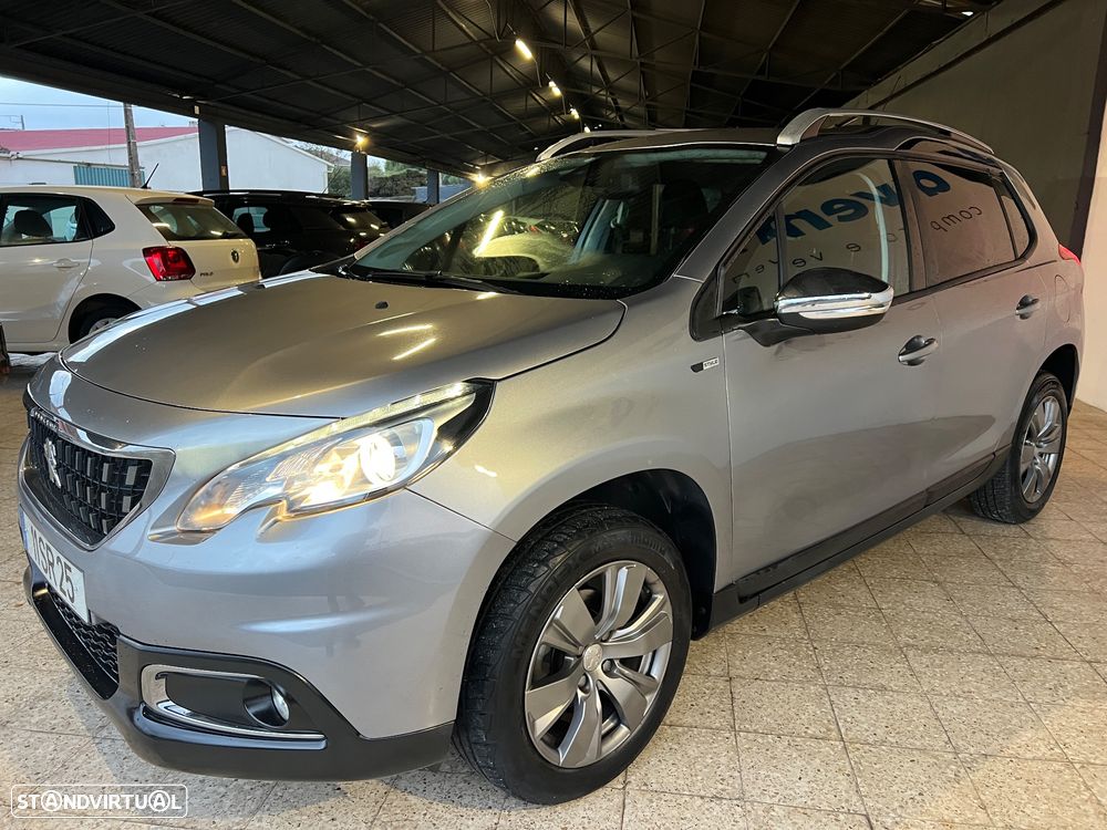 Peugeot 2008 1.2 PureTech Style - 3