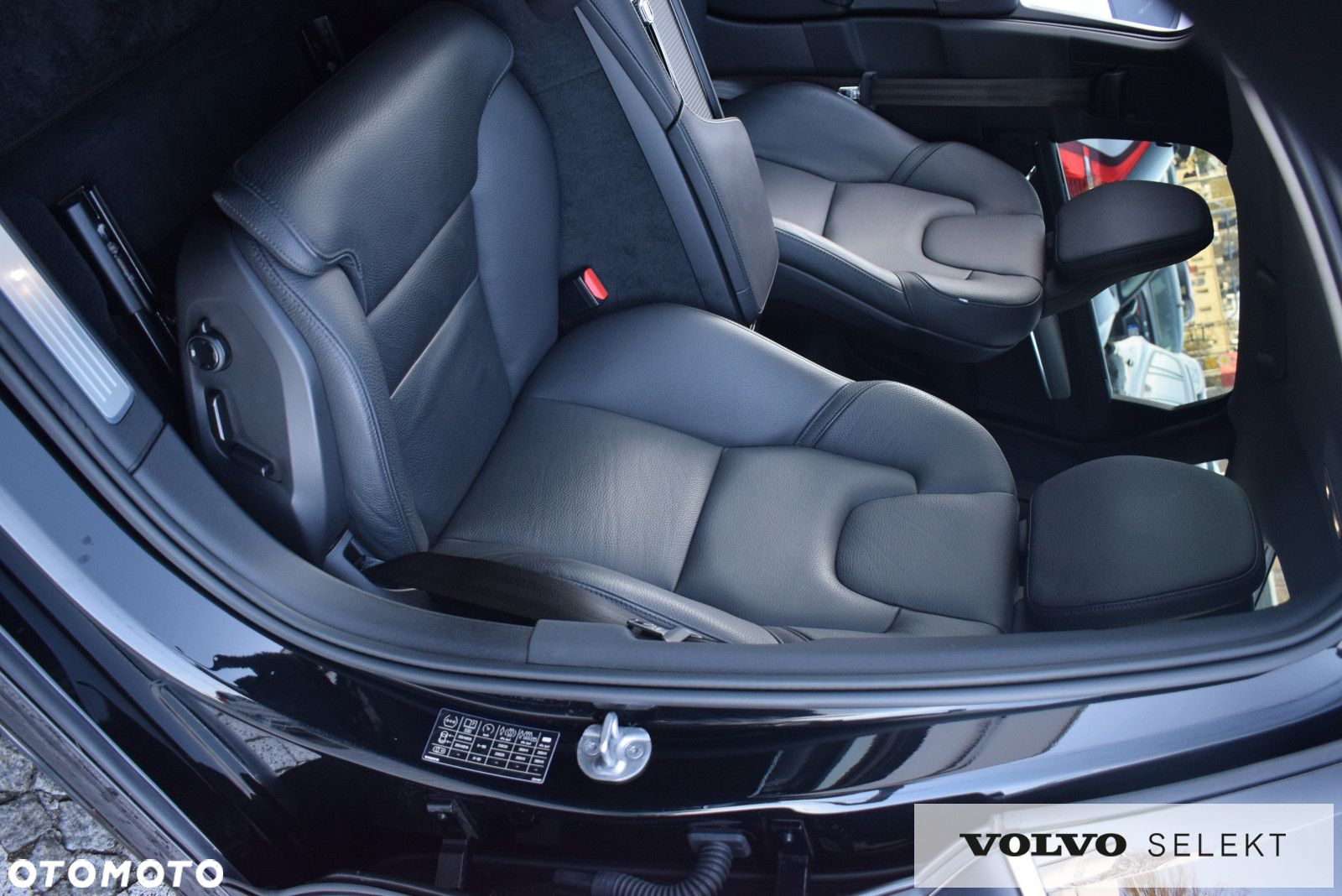 Volvo S90 - 16