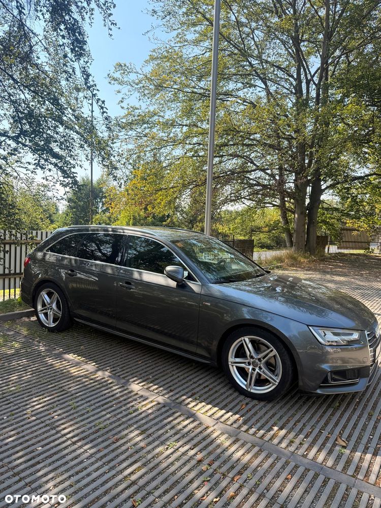 Audi A4 Avant 2.0 TDI Sport S tronic - 30