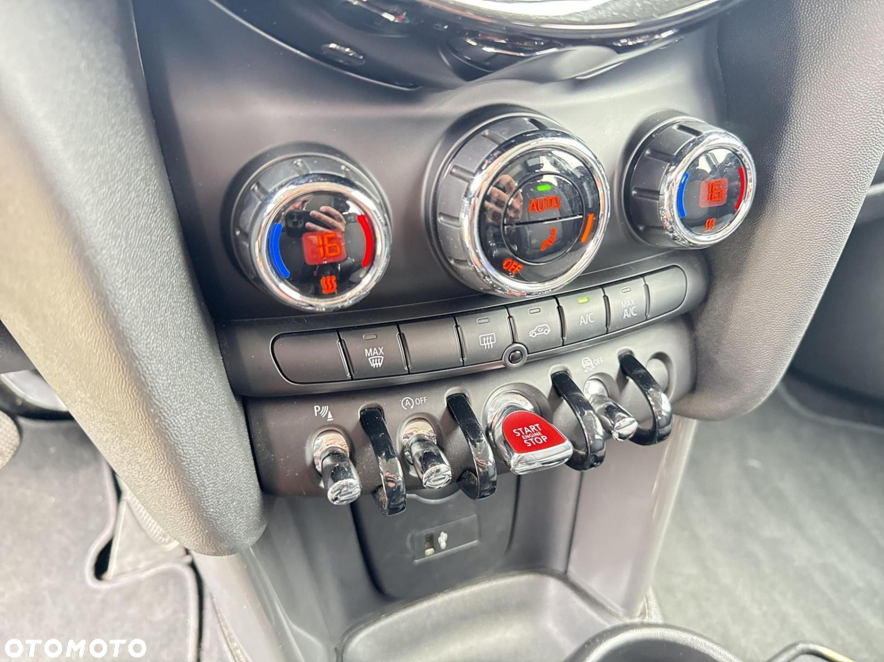 MINI Cooper - 24