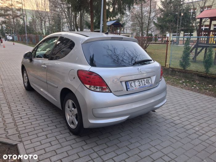 Peugeot 207 1.4 16V Trendy - 3