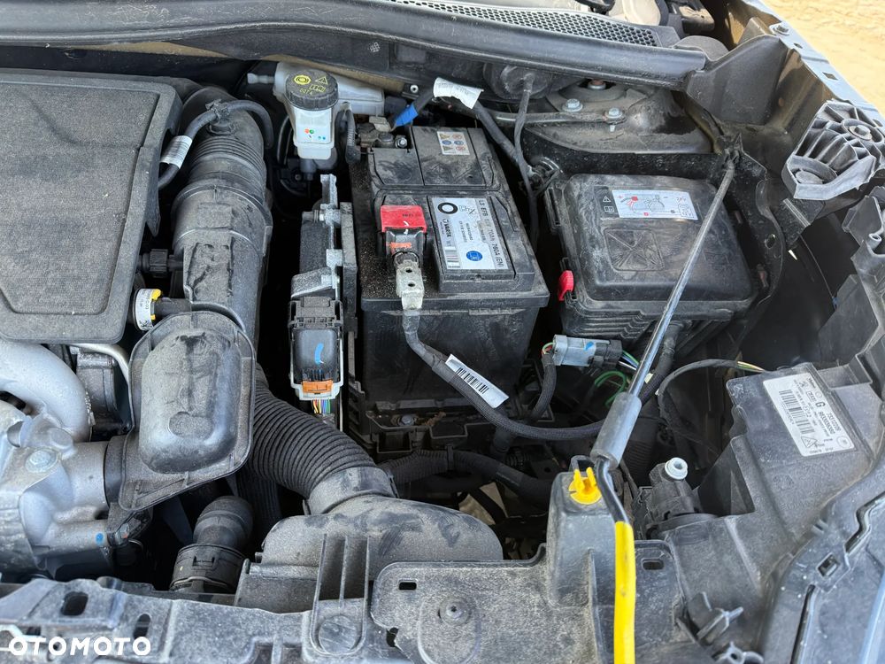 Peugeot 2008 PureTech 100 Active - 24