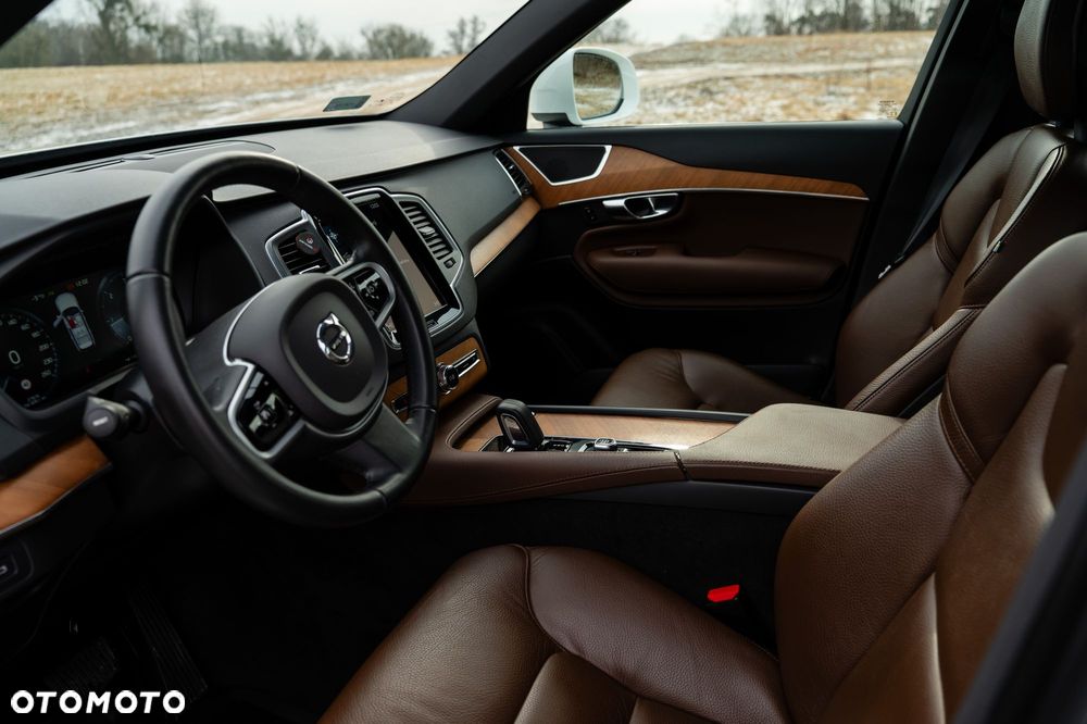 Volvo XC 90 B5 D AWD Momentum - 28