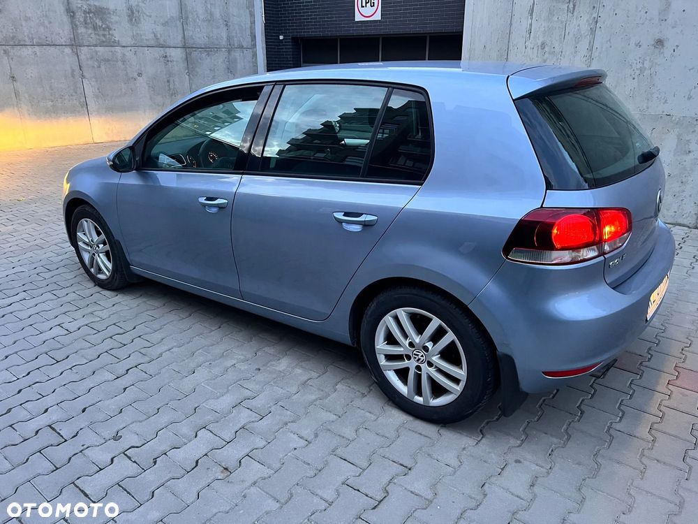 Volkswagen Golf 2.0 TDI Highline - 4