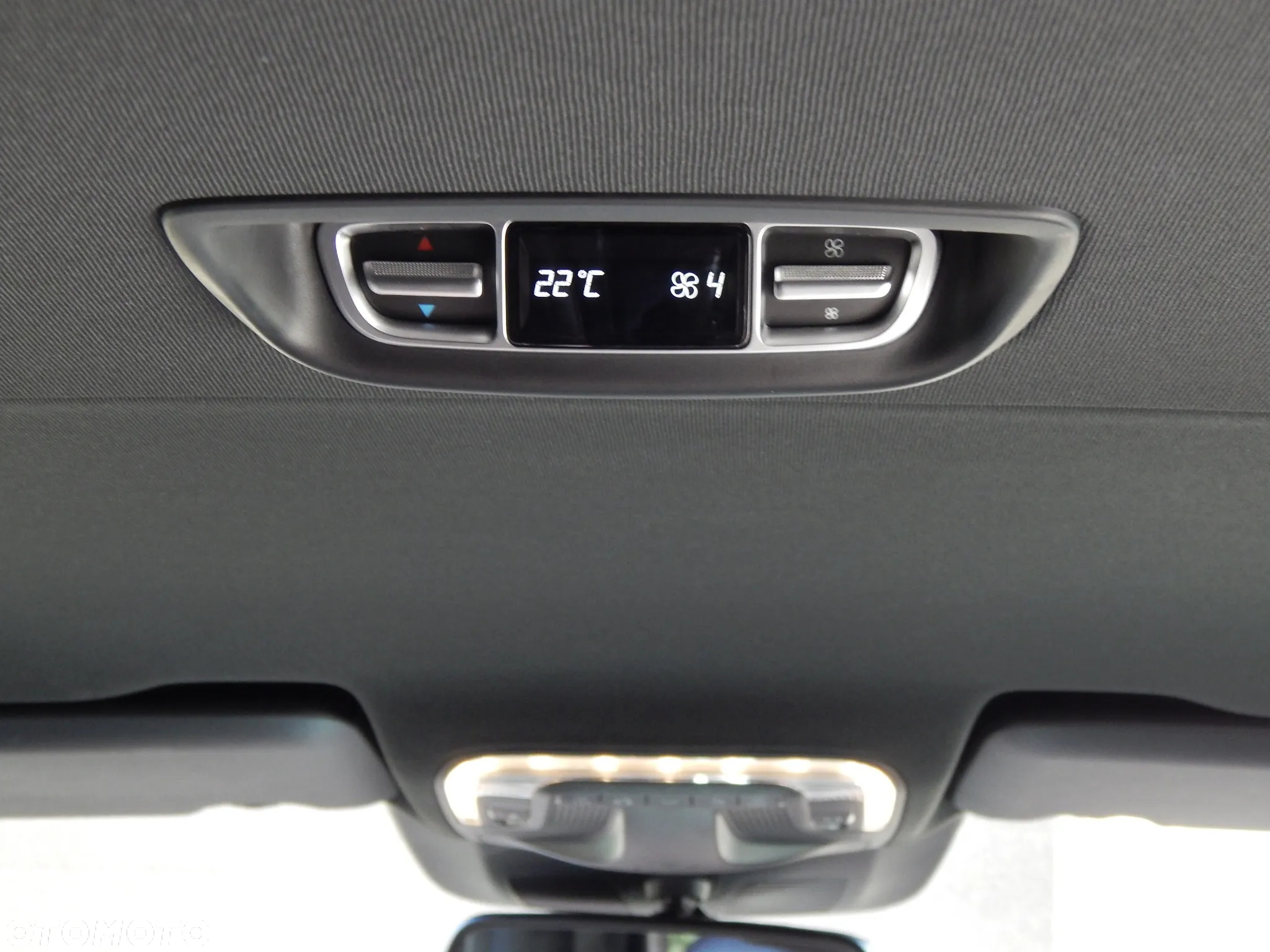 Mercedes-Benz Klasa V 250 (BlueTEC) d Avantgarde 7G-Tronic (d³ugi) - 21