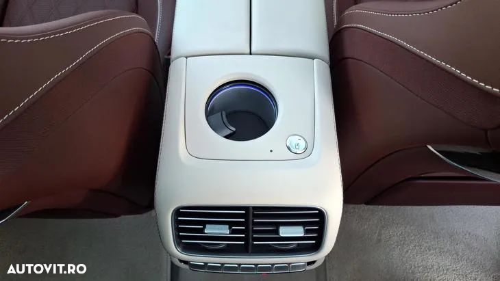 Mercedes-Benz GLS Maybach 600 4Matic 9G-TRONIC Premium Plus - 26