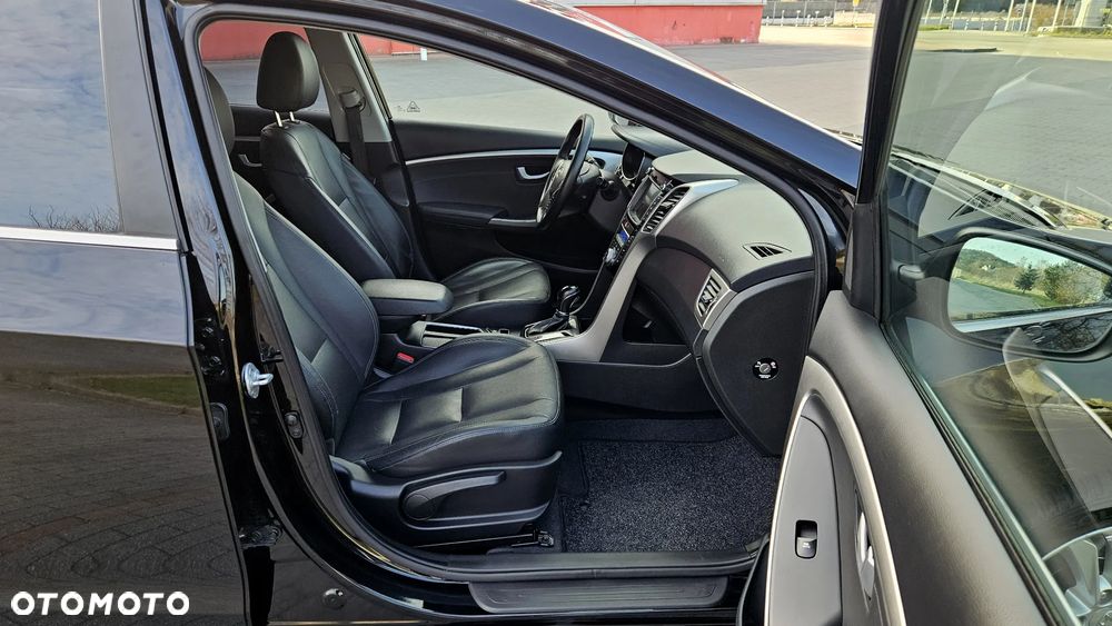 Hyundai i30 1.6 CRDi Automatik Trend - 38