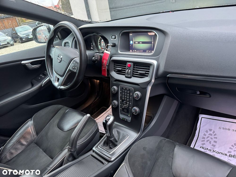 Volvo V40 D2 RDesign - 29