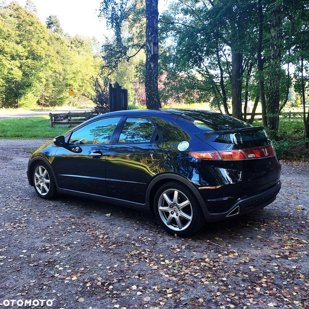 Honda Civic 1.8 Comfort - 12