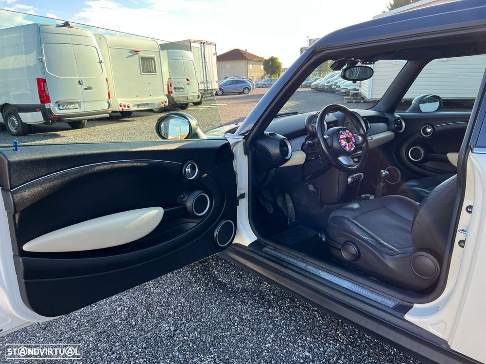 MINI Clubman Cooper D - 13