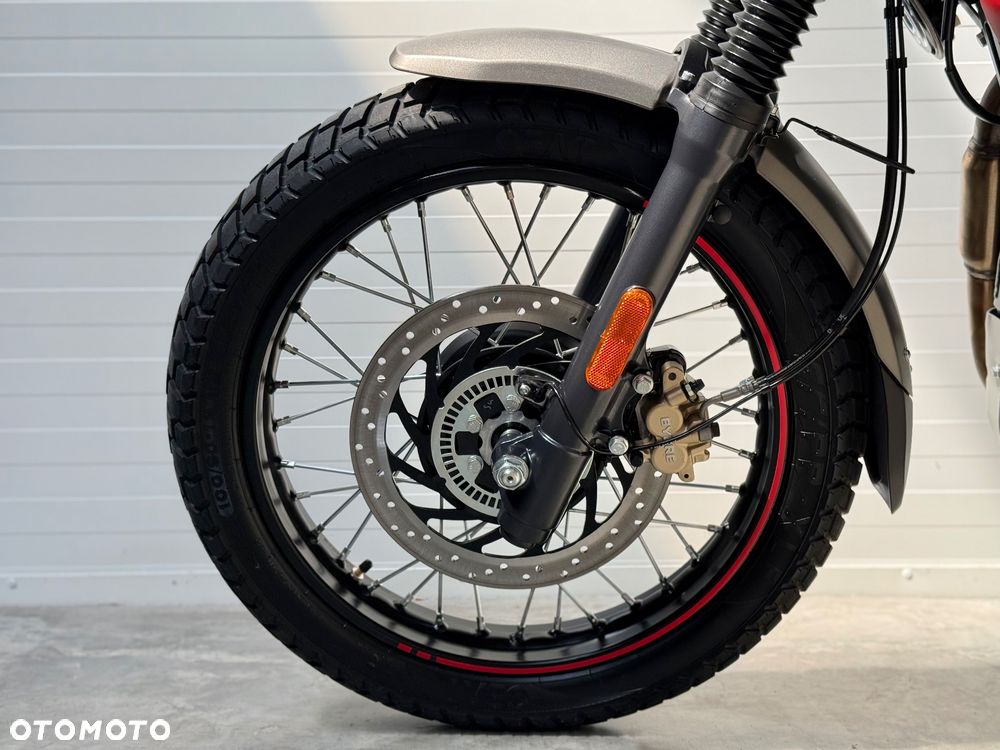 Royal Enfield Scram - 23